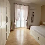 Appartement Chic Design Flat - Center & Balcony Milan