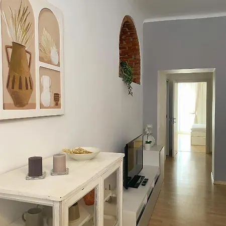 Chic Design Flat In Piero Della Francesca Apartment *