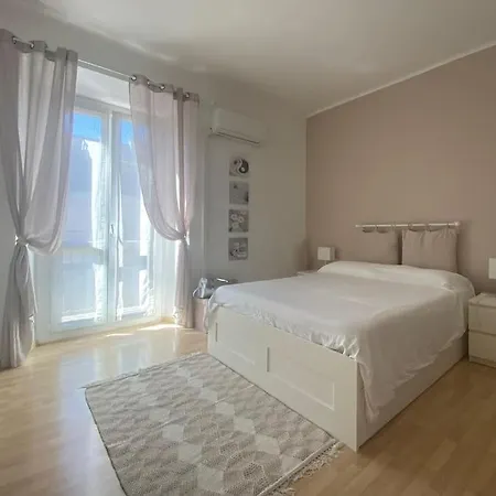 Chic Design Flat In Piero Della Francesca Milan